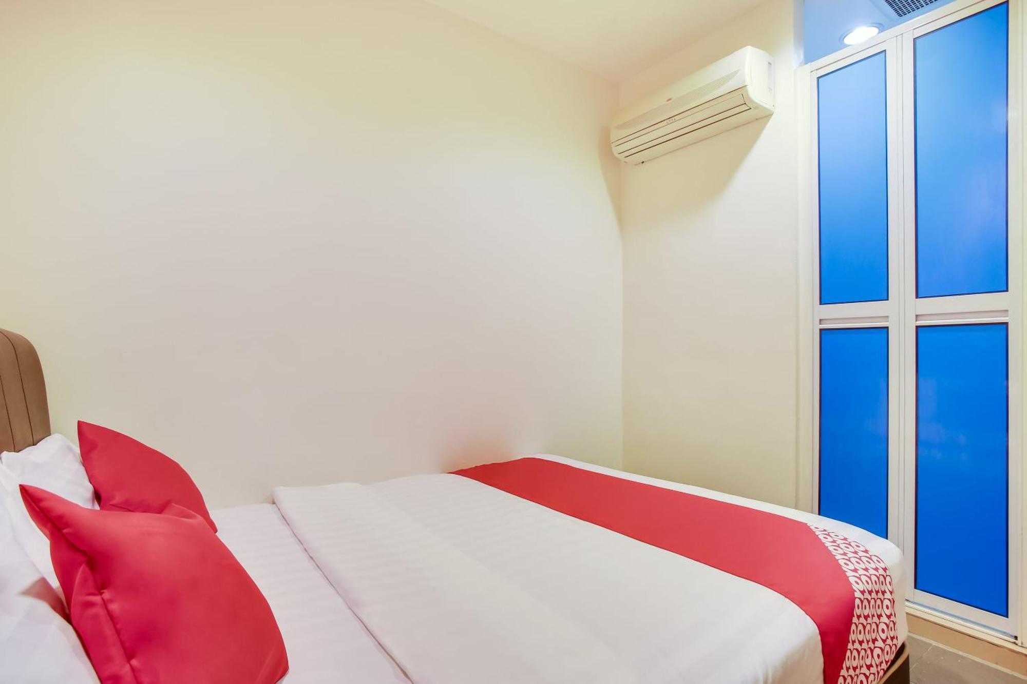 Oyo 90282 Hotel Taj Inn, Seksyen 7 Shah Alam Exterior foto